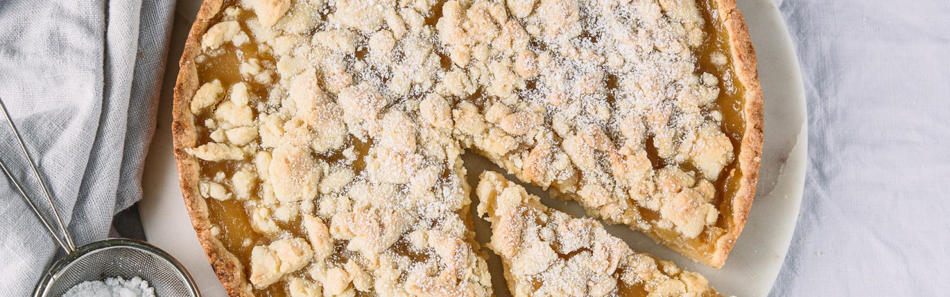 Apfelmuskuchen mit Streusel in 10 Minuten im Ofen!