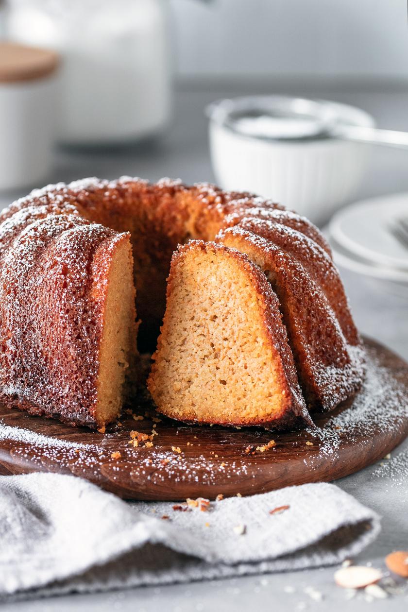 Apfel-Möhren-Kuchen mit Mandeln ohne Mehl | Simply Yummy