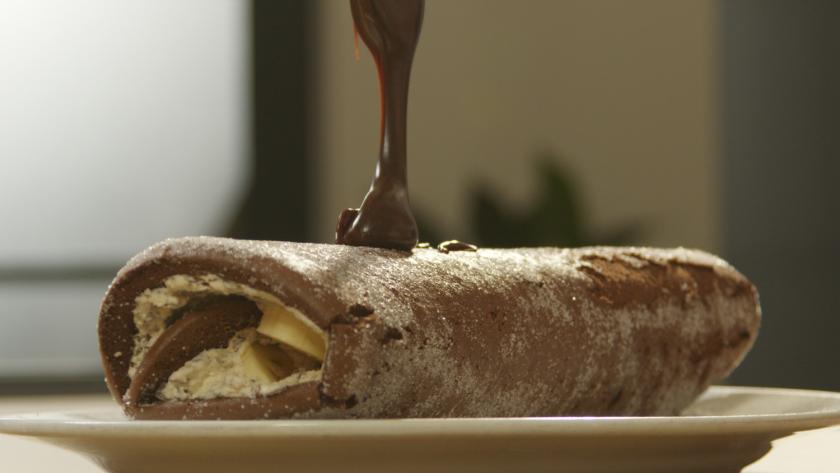 Biskuitrolle Schoko-Banane mit Nutella | Simply Yummy