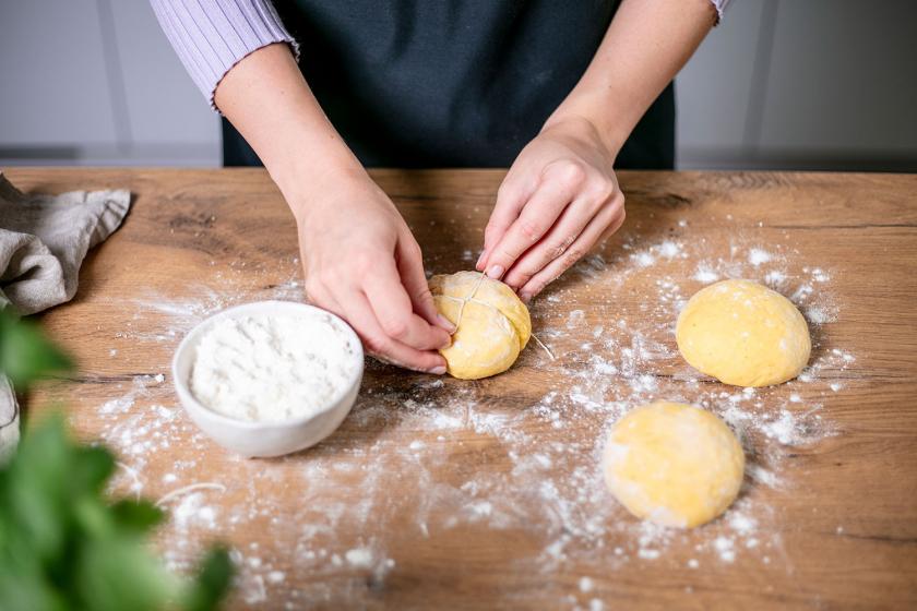 Kürbisbrötchen: Rezept mit Tipps zum Formen | Simply Yummy