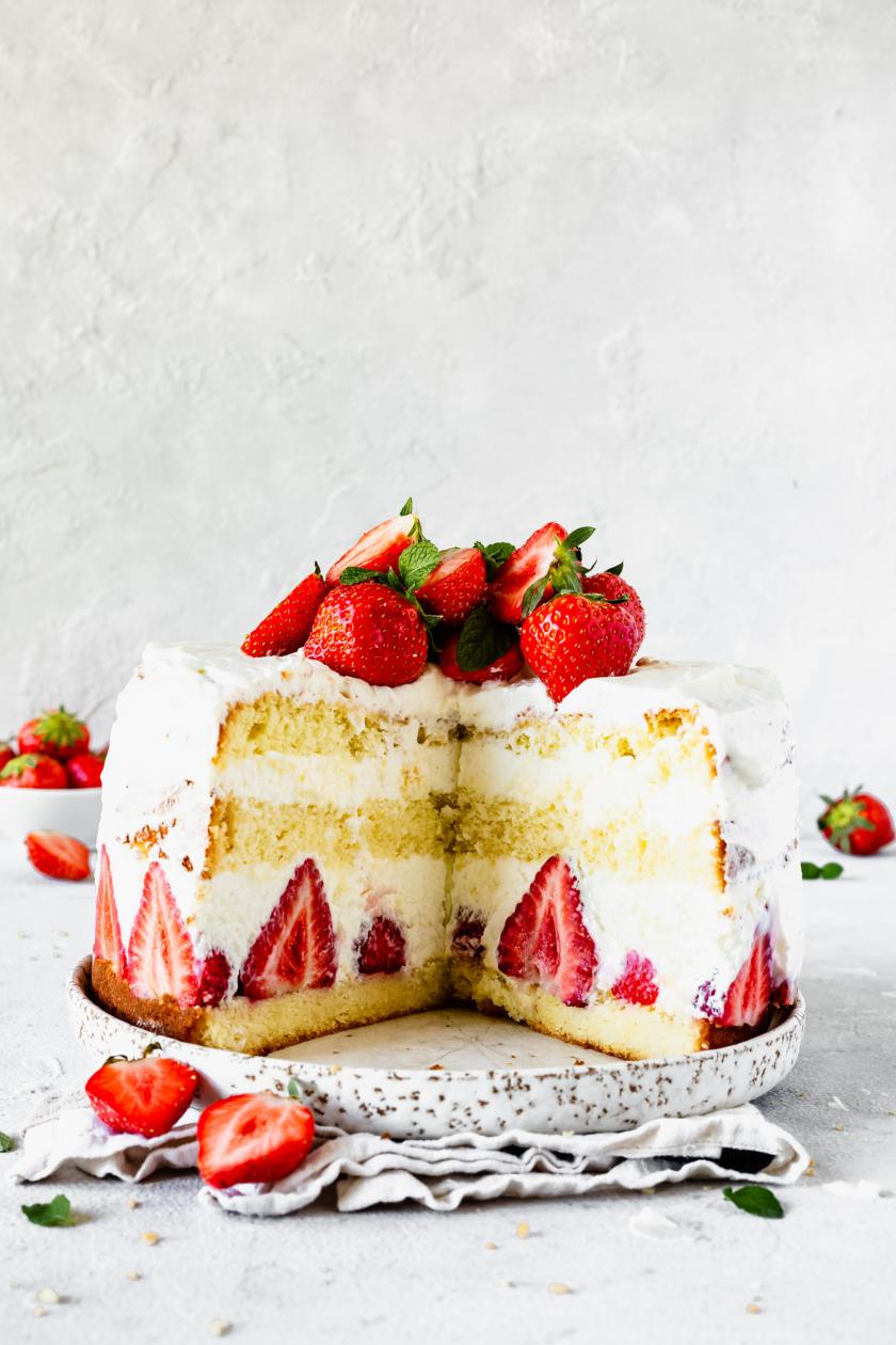 Käse-Sahne-Torte mit Erdbeeren | Rezepte von Simply Yummy