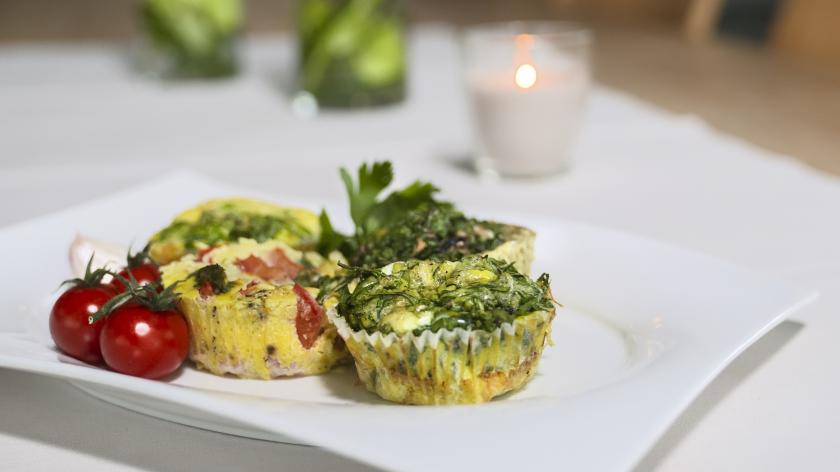 Bunte Omelette-Muffins aus dem Ofen | Simply Yummy