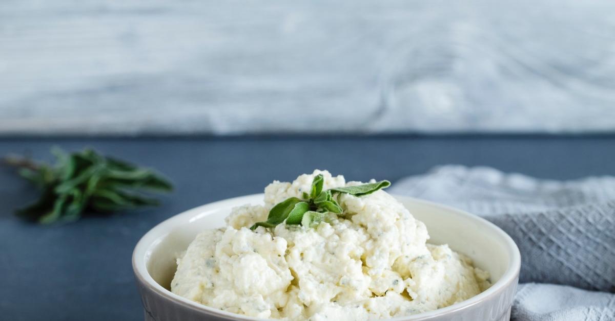 Feta-Dip mit Frischkäse im Cookit | Simply Yummy