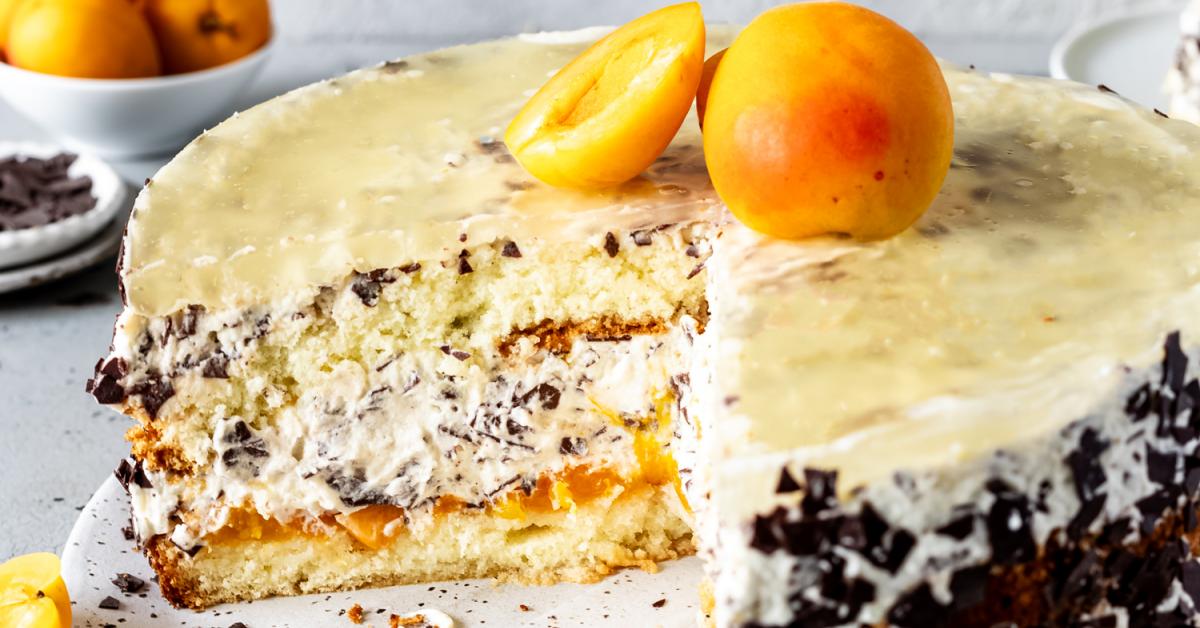 Stracciatella-Aprikosen-Torte so fruchtig | Simply Yummy